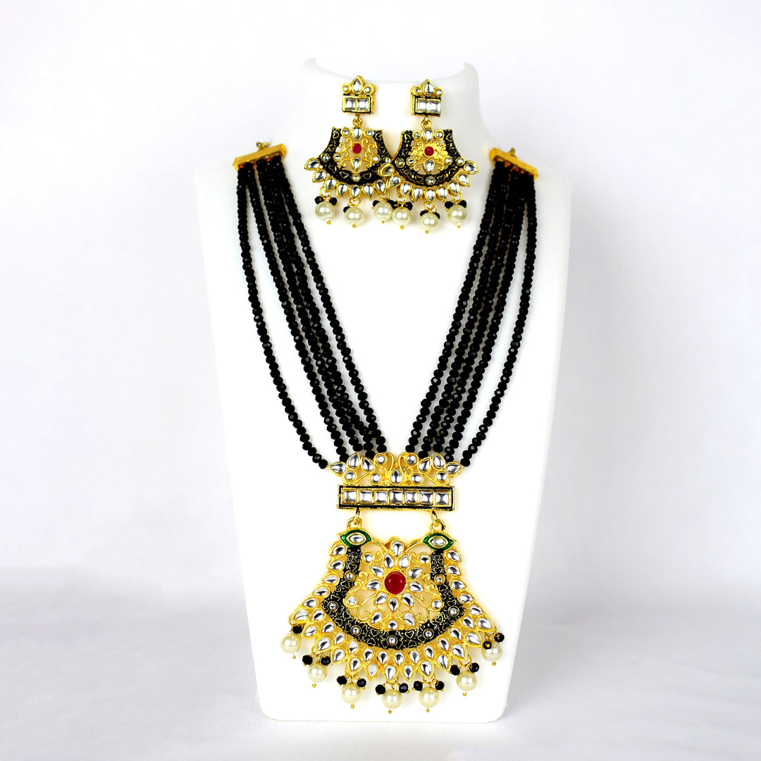 Black Kundan Necklace Earring Set