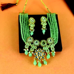 Pista Crystal Necklace Earring Set